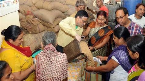 Bihar Govt to Provide an Assistance of Rs 2 Lakh to Around 94 Lakh Low ...