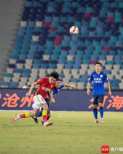 （体育）足球——中超：浙江队对阵广州队_腾讯新闻