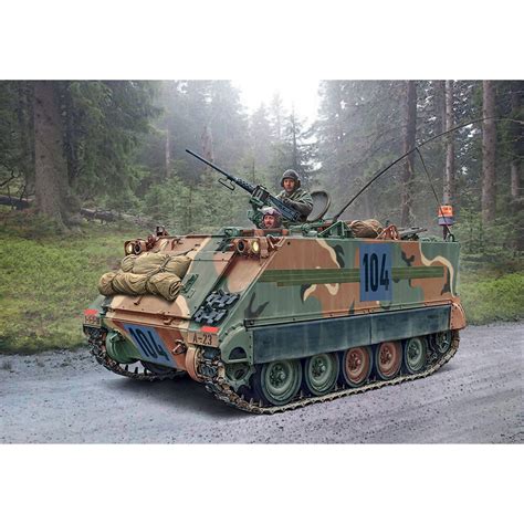 M113A1 Armored Personnel Carrier 1/35 Kit | Military Issue Collectibles