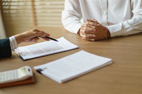 Insurance Contract 的图像结果