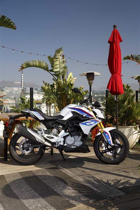 The BMW G 310 R On Location LA (12/2016)