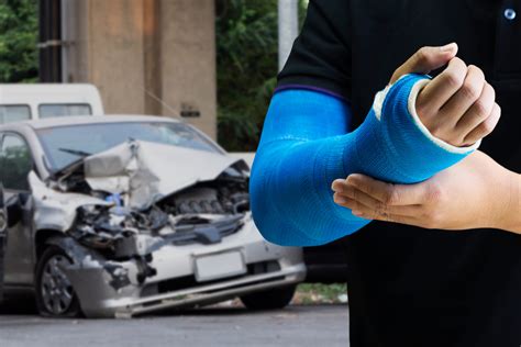 8 Common Injuries Sustained in Car Accidents - DM Injury Law