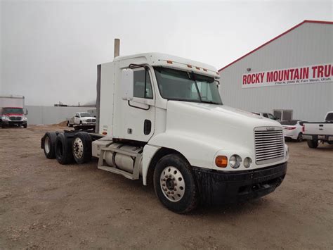 2001 Freightliner Century Class 120 Day Cab Truck - Detroit 470HP, 10 Speed Manual For Sale ...