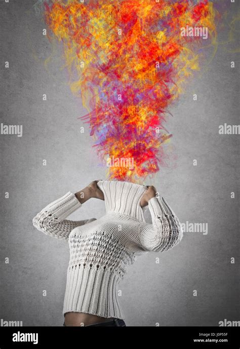 Exploding Woman Body 的图像结果