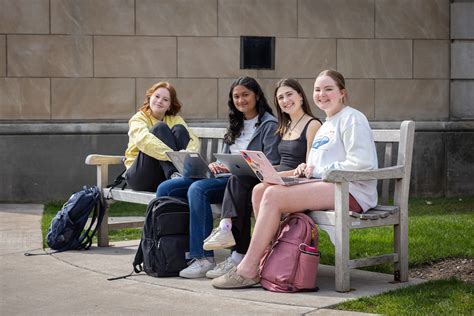 Academics - Syracuse University