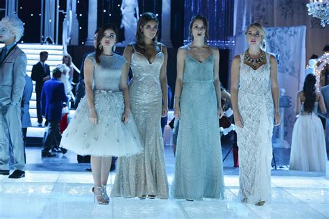 Pretty Little Liars season 5 Christmas special to be a nightmare; Emily ...