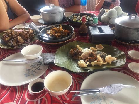 PUNTA ISLA LAKE RESORT (Lake Sebu) - Hotel Reviews, Photos, Rate ...