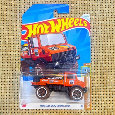 HOT Wheels Q-Case Mercedes-Benz Unimog 1300L | The Write Stuff