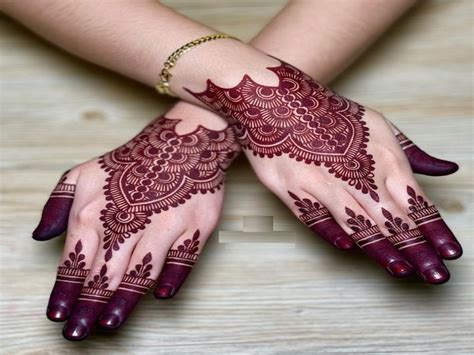 Pakistani Arabic Mehndi Design:लगाएं पाकिस्तानी मेहंदी के ये डिजाइन ...