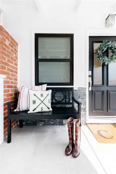 10 Small Front Porch Decorating Ideas