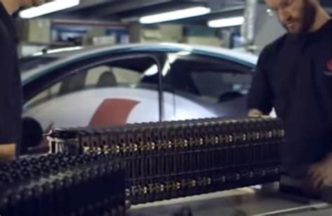 Indian Oil to field-test aluminium-air battery with two Indian OEMs ...