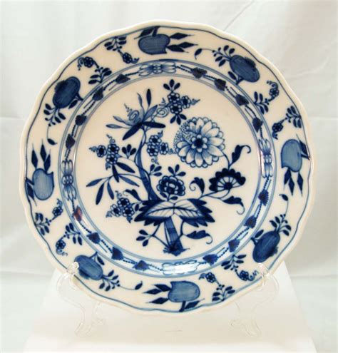 Dinnerware Blue Onion at Sebastian Bardon blog