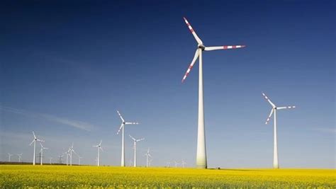 Moving towards renewable energy could save up to $12 trillion: Report