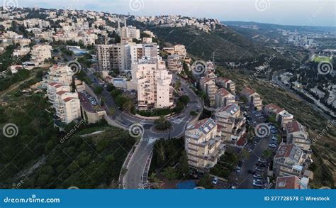 Town Overhead View 的图像结果