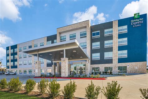 Holiday Inn Express & Suites Dallas/Plano North - Visit Plano