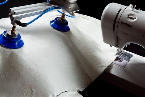 Sewing Robot Machine 的图像结果