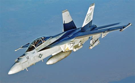 ALERT US Navy F/A-18E Super Hornet crashed into the Philippine Sea ...