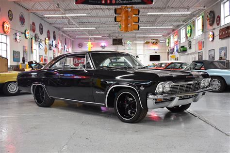 1965 Chevrolet Impala | Classic & Collector Cars