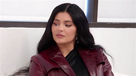 Kylie Jenner accused of 'doing her friend dirty' by showing off pal's bruised & bandaged nose ...