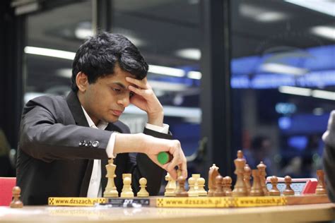 MPL Indian Chess Tour 2022 leg 2 R9-12: Aravindh Chithambaram soars to ...