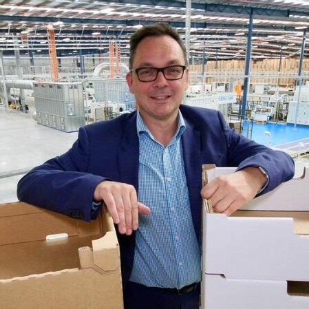 Cardboard Machine 的图像结果