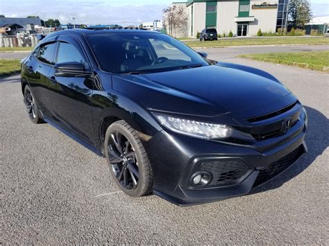 My 2017 Civic Sport Touring 6MT with a few mods : r/Honda