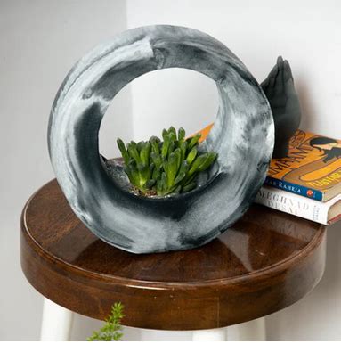 Adding Charm to Your Space: Concrete Planter Decor Ideas – Greyt