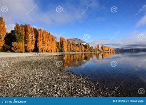 Lago Wanaka, Ilha Sul Nova Zelândia Foto de Stock - Imagem de destino ...