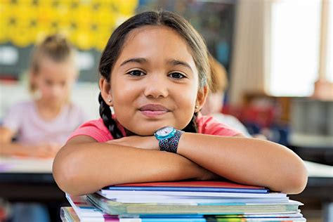 Feel Left Out 的图像结果