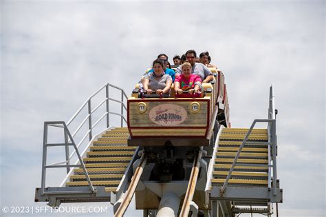 Image result for Road Runner Express