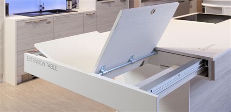 The family kitchen island: always at the right height - Häfele