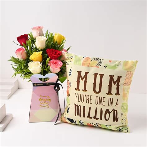 FlowerAura Fresh Live 10 Mix Roses In Box Flower Bouquet With Cushion ...