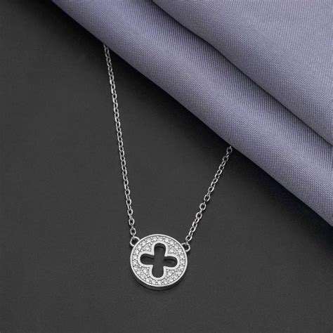 92.5 Sterling Silver Circular Clover Pendant Chain – Ivanah Silver