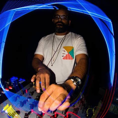 Sanchez Live Performance 的图像结果