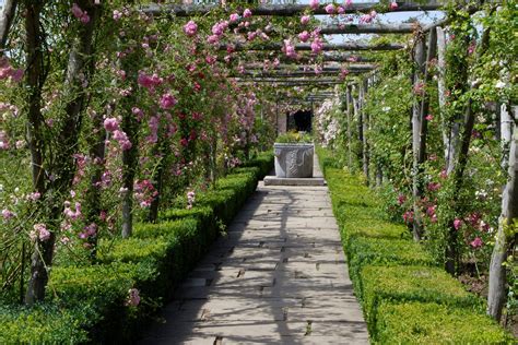 Floor Cleaning Surrey | Surrey Stone | Floor Cleaning Machines