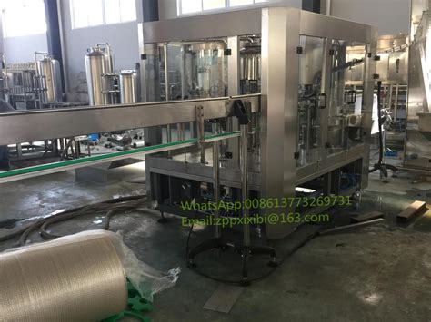 Robots Packing Water Machine 的图像结果