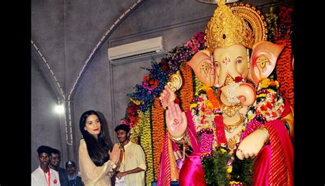 Andhericha Raja gets a trademark certificate - lifeberrys.com