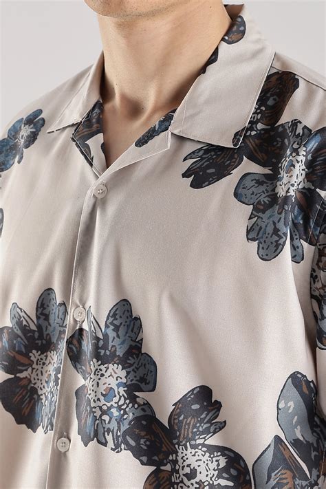 Products – VESTIRIO