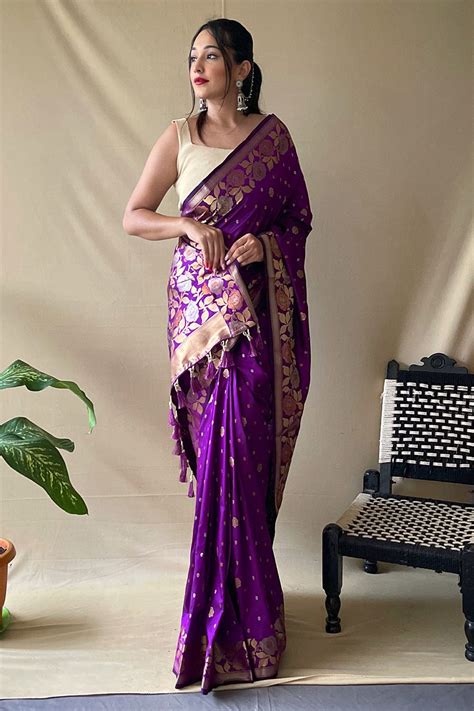 Buy Silk Sarees Online at Best Price in India | Karagiri