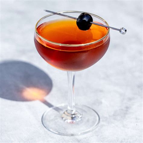 The Perfect Manhattan: A Classic Cocktail Elevated