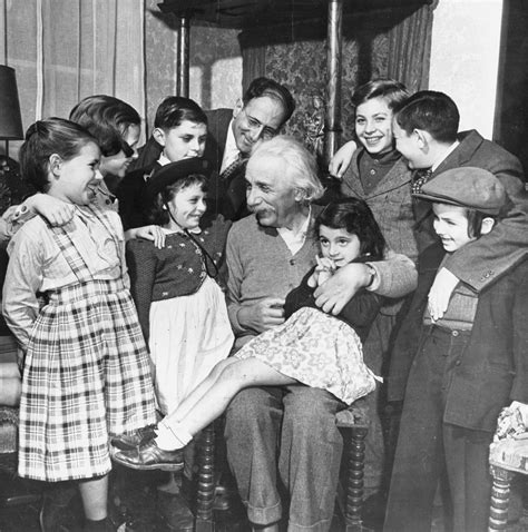 Albert Einstein | Biography, Education, Discoveries, & Facts | Britannica