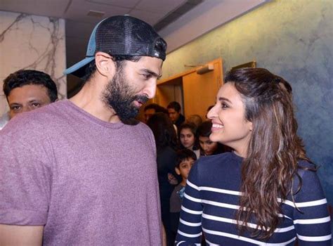 Dishoom screening: Akshay-Jacqueline pout, Varun-Sonam pose for ...