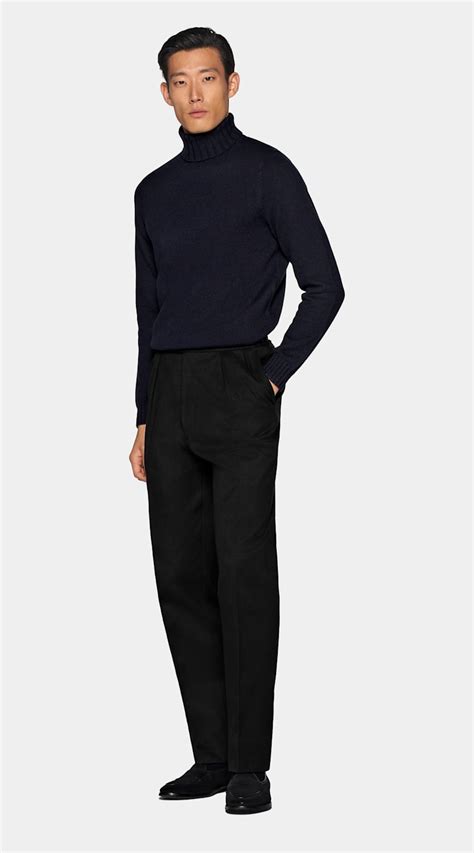 Navy Turtleneck in Wool Cashmere | SUITSUPPLY