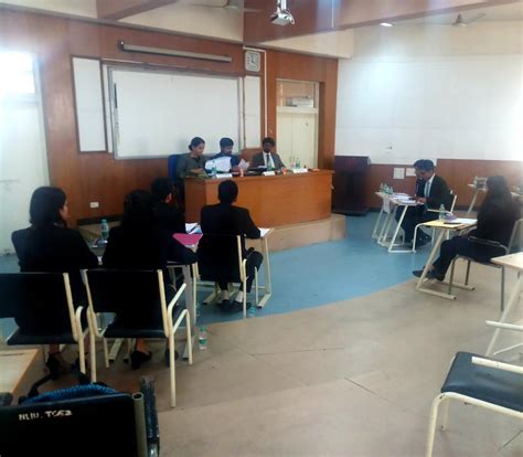 Courtroom no 2 ... [Live Updates] : 5th NLIU Justice R. K. Tankha ...