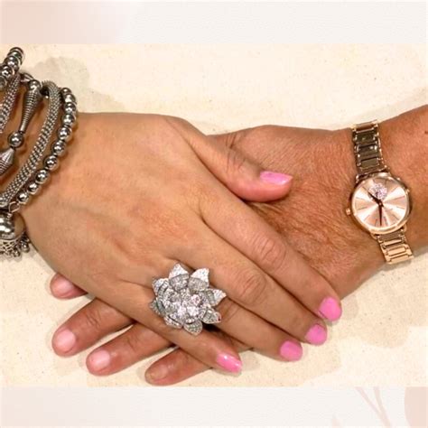 5 Reasons to Revisit Your Mother's Saree Wardrobe – Aprudha