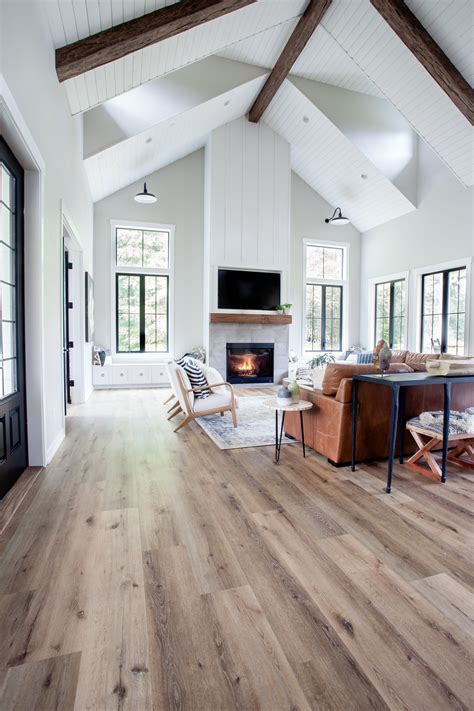 Modern Farmhouse Living Room | Farm house living room, Modern farmhouse ...