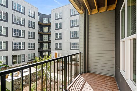 View Photos & Take A Virtual Tour | Lofts at Yard 56