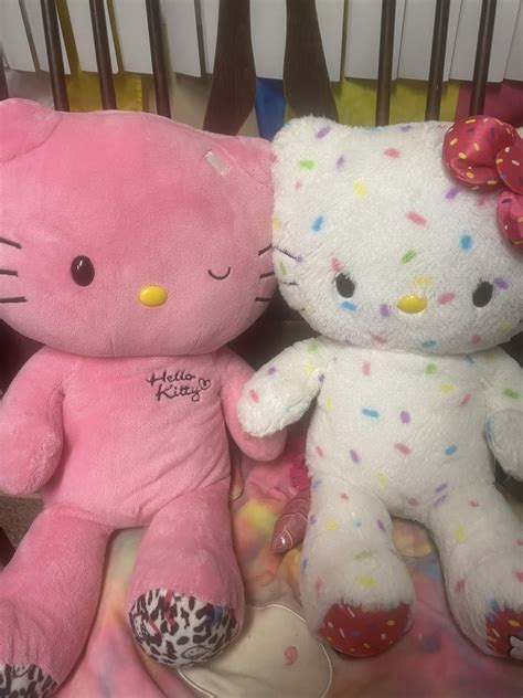 Here is my Gingerbread Hello Kitty Build A Bear with the new Christmas ...