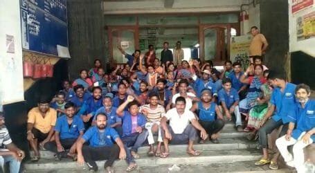 Dhanbad: हड़ताल पर गए SNMMCH के सफाई कर्मी, ठप हुई अस्पताल की साफ-सफाई ...