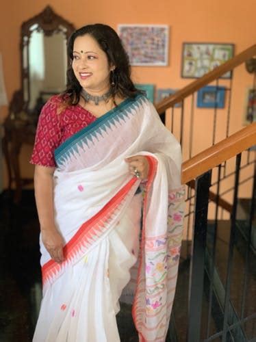 Flaunt The Beautiful & Colourful Weaves Of Manipur From This Brand! | LBB